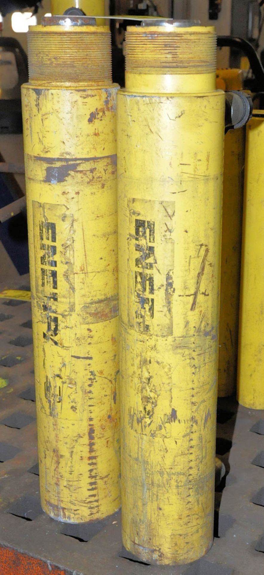 PAIR ENERPAC HYDRAULIC CYLINDERS