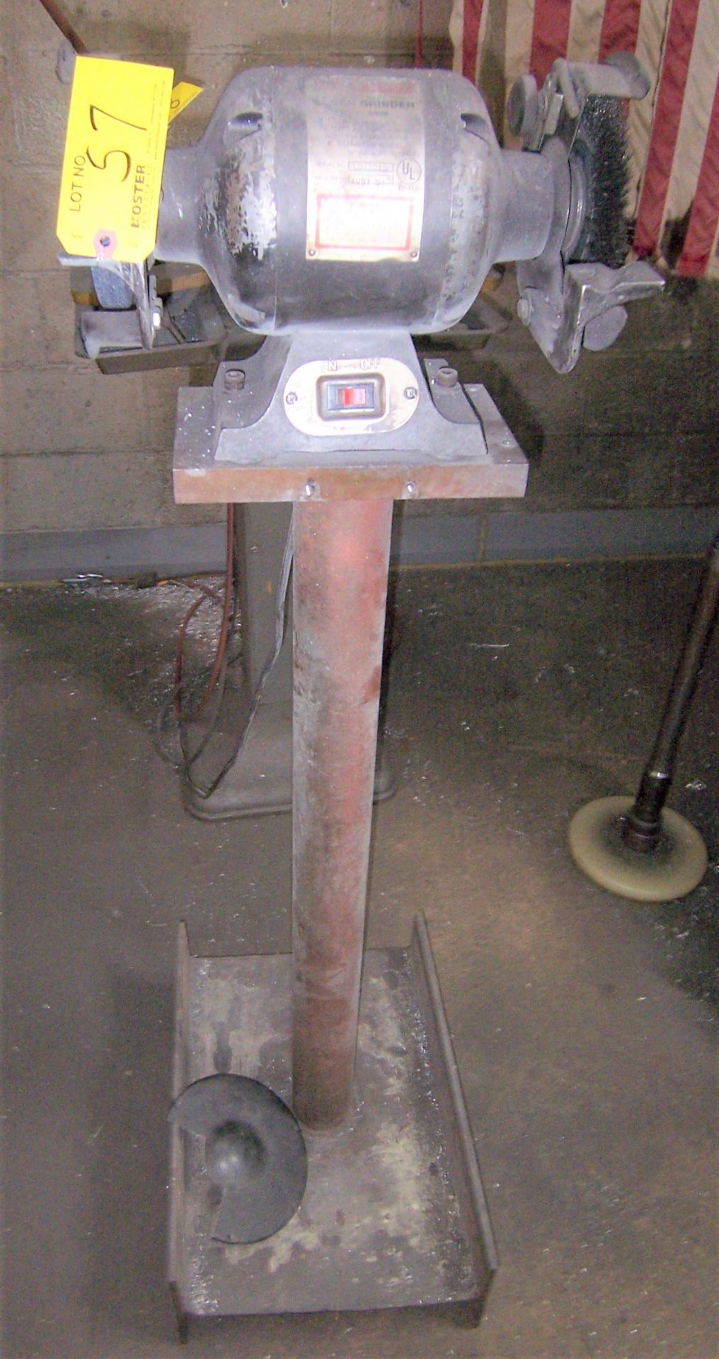 DURACRAFT 6" PEDESTAL DOUBLE END GRINDER