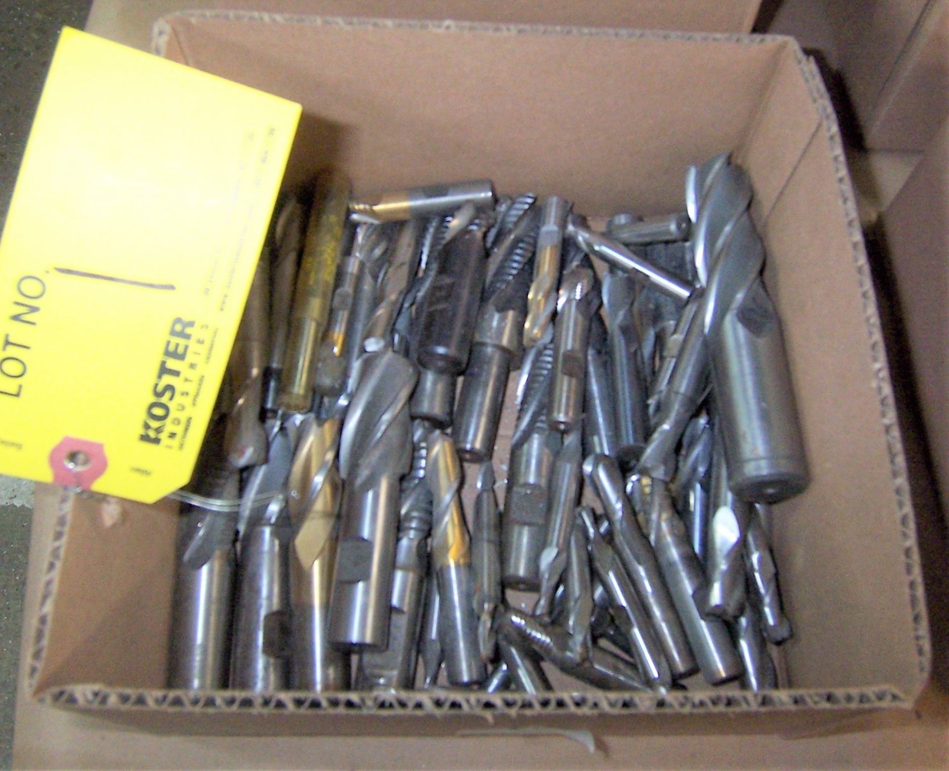 LOT OF ASSORTED END MILLS