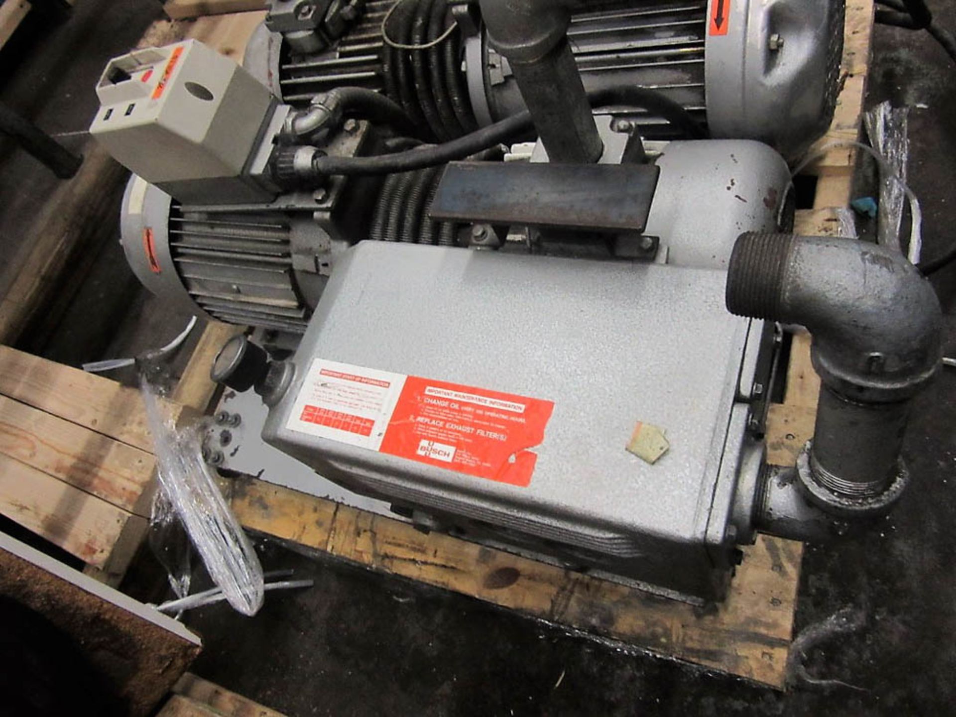 BUSCH MDL. RC900 SINGLE STAGE ROTARY VANE VACUUM PUMP, 230-460V/3PH/60HZ, MOTOR: 5 HP, 1740 RPM, - Image 2 of 3