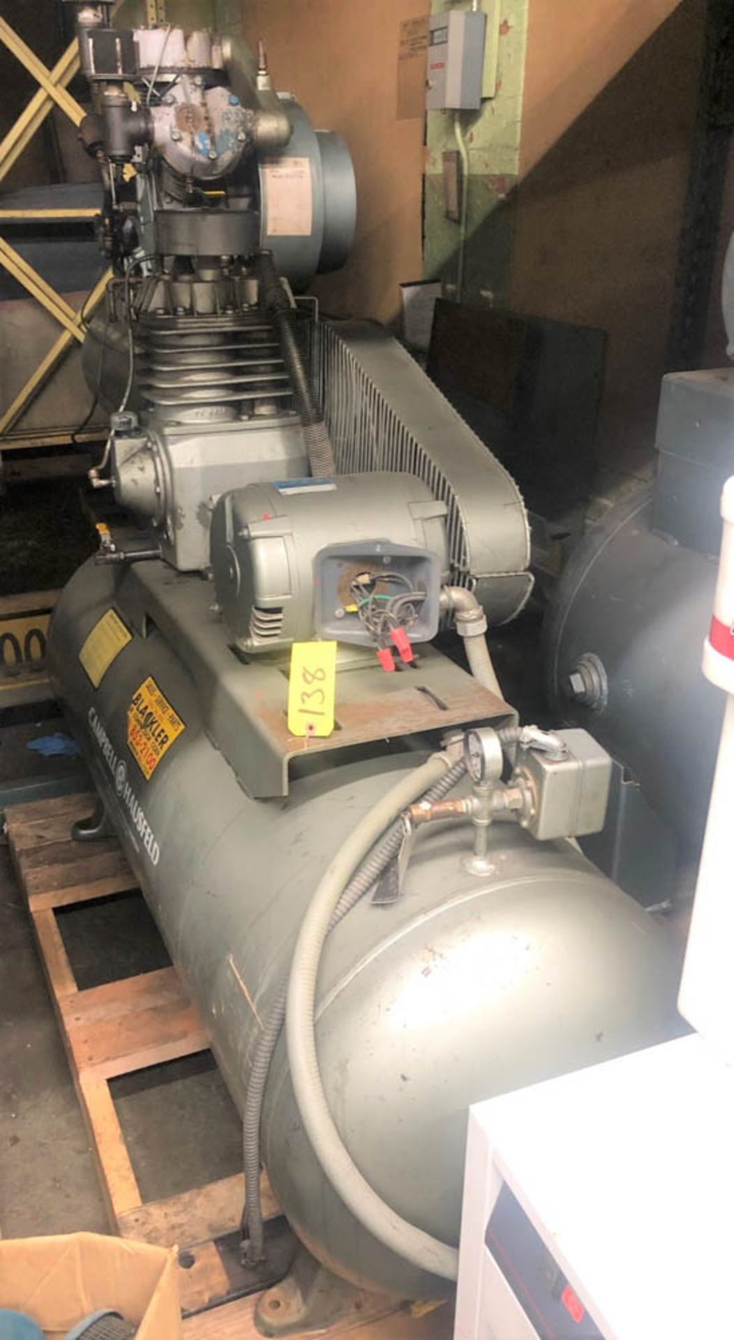 CAMPBELL HAUSFELD 5HP SINGLE STAGE PISTON TYPE AIR COMPRESSOR, S/N: 115180