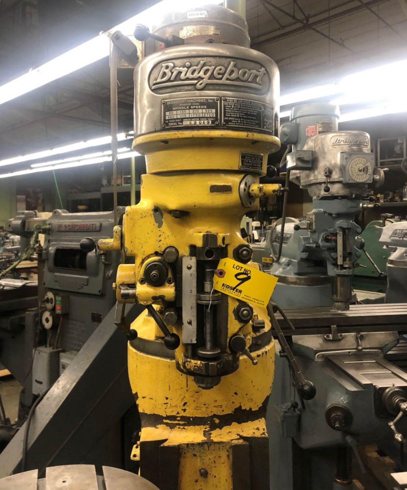 BRIDGEPORT 1HP VERTICAL MILLING MACHINE, 80-2720 RPM, 9" X 36" TABLE, S/N: 12BR 62544 (YELLOW) - Image 3 of 5