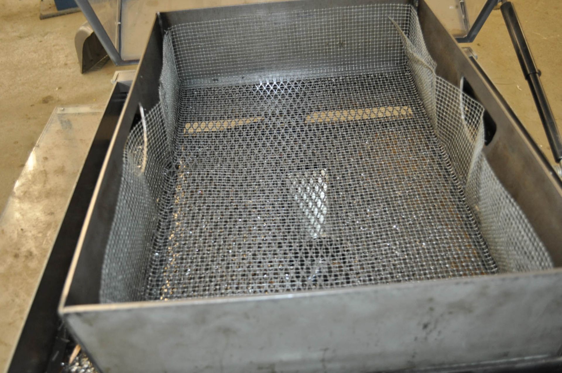 MOTORIZED SIFTER - Image 2 of 2