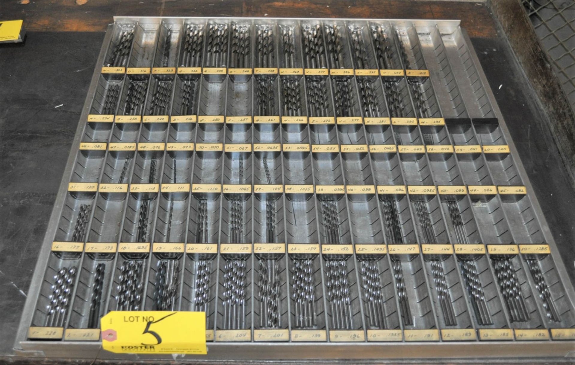 LOT OF ASSORTED DRILL BITS & TRAY