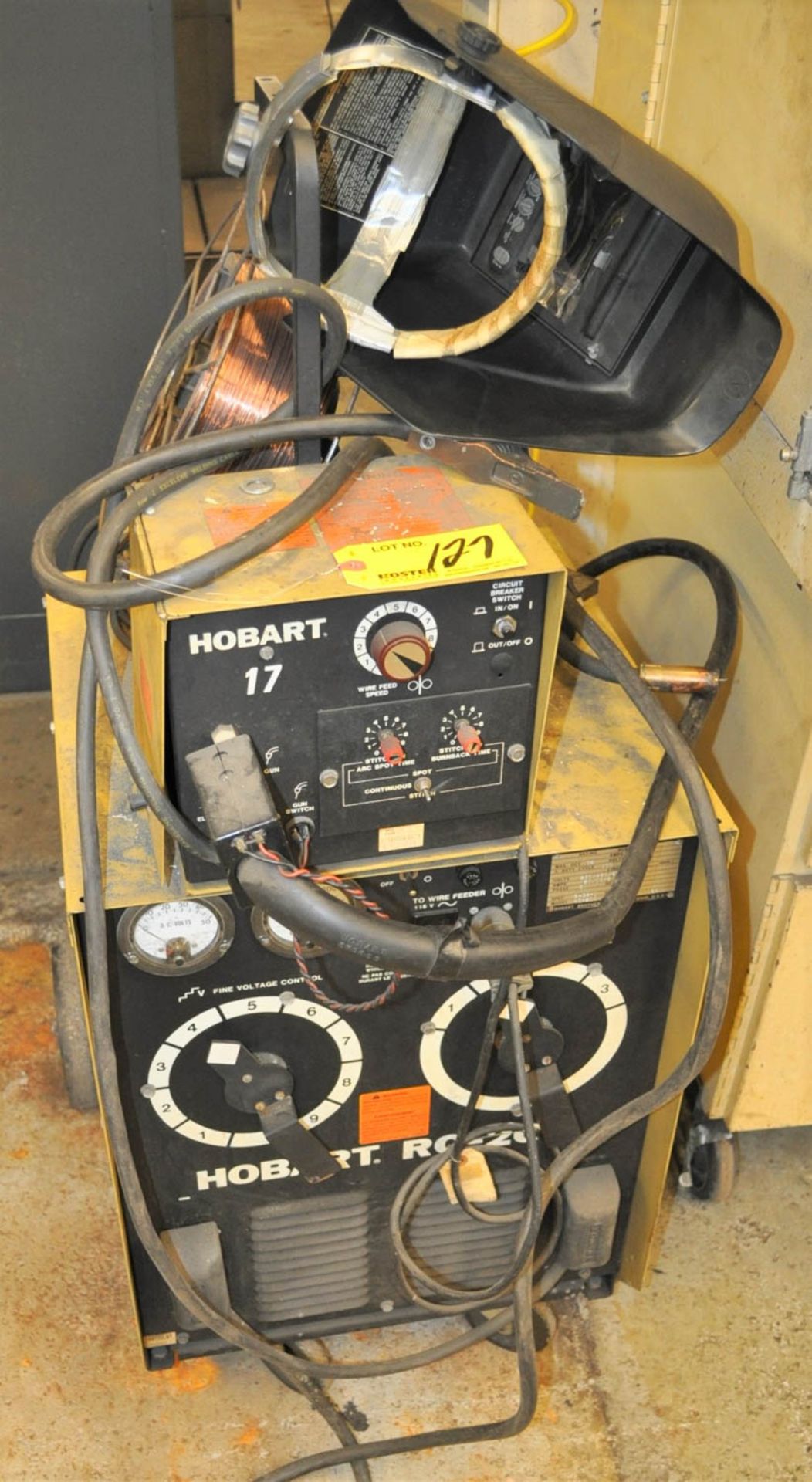 HOBART RC-20 200-AMP POWER SUPPLY, 100% DUTY CYCLE, HOBART 17 WIRE FEED, S/N: 84WS10364