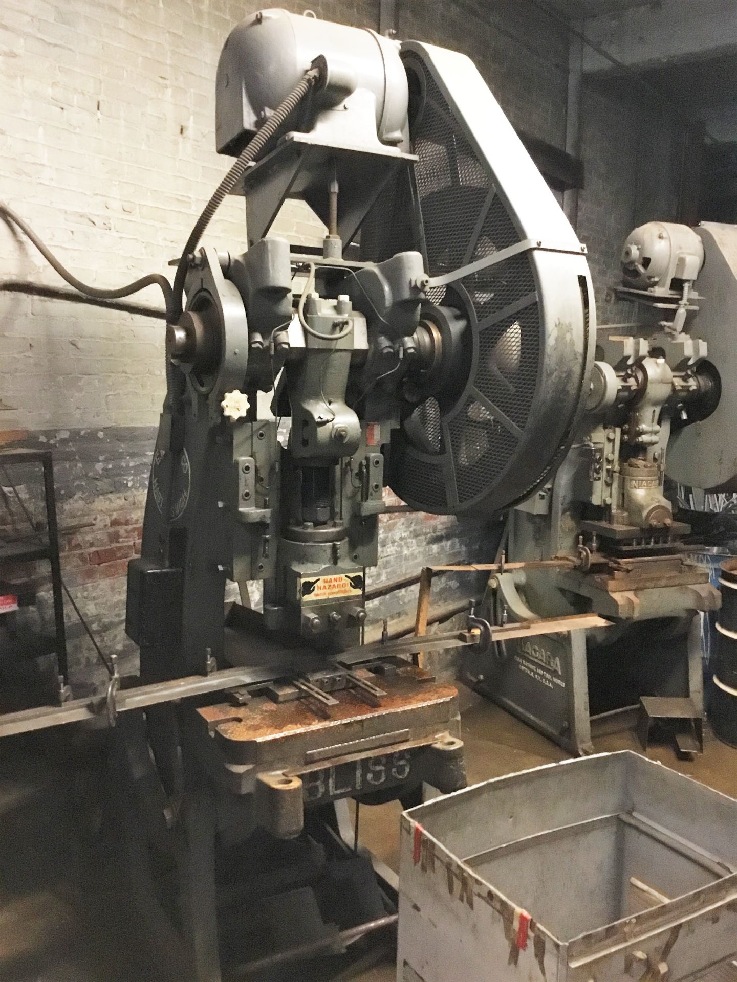 BLISS MDL. #21 35 TON MECHANICAL CLUTCH FLYWHEEL TYPE OBI PRESS, WITH 20” X 27-1/2” BED, 3”