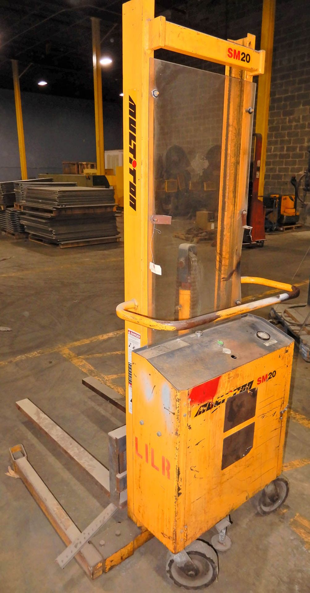 Multiton Model SM 20-62 2,000# Capacity Electric Die Lift Truck - Image 3 of 5