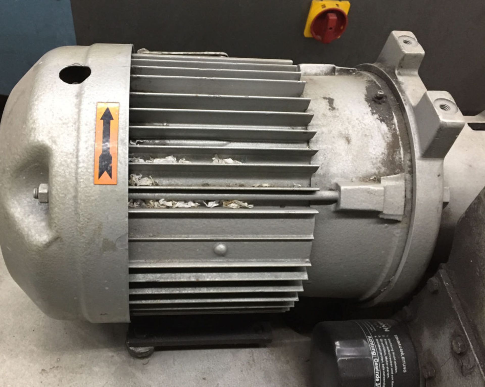 BUSCH MDL. 063-138 TANK MOUNTED 3HP VACUUM PUMP, (INV# 2967-700) - Image 3 of 4