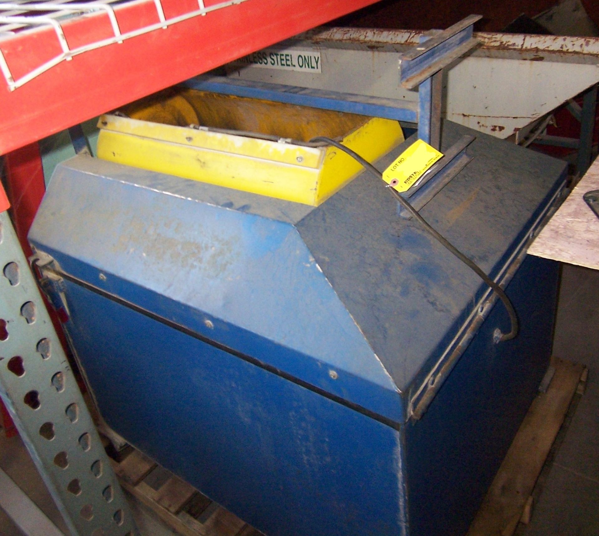 Kramer Model E-300 Vibratory Finisher