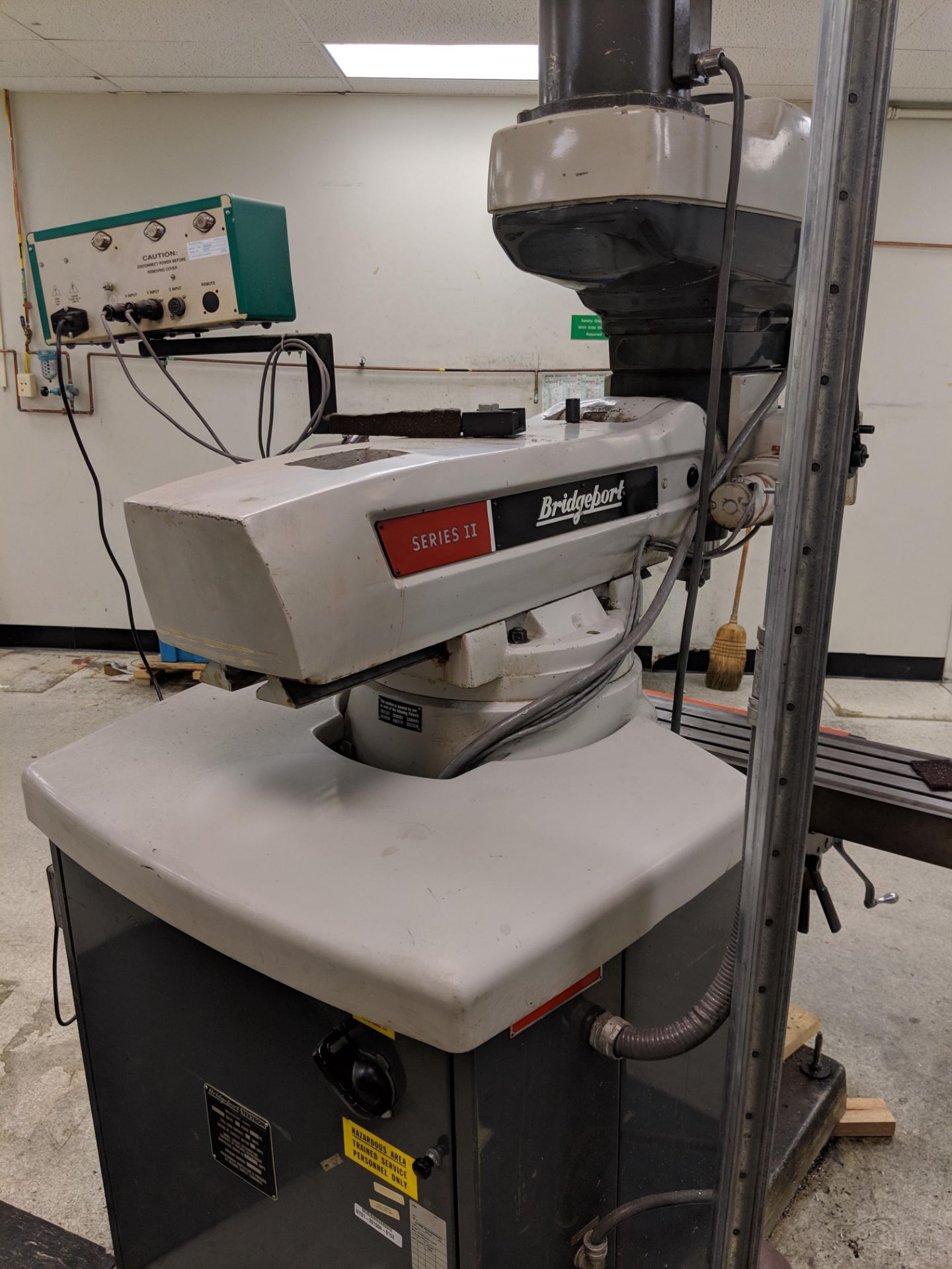 Bridgeport Series II Vertical Milling Machine - Image 4 of 8