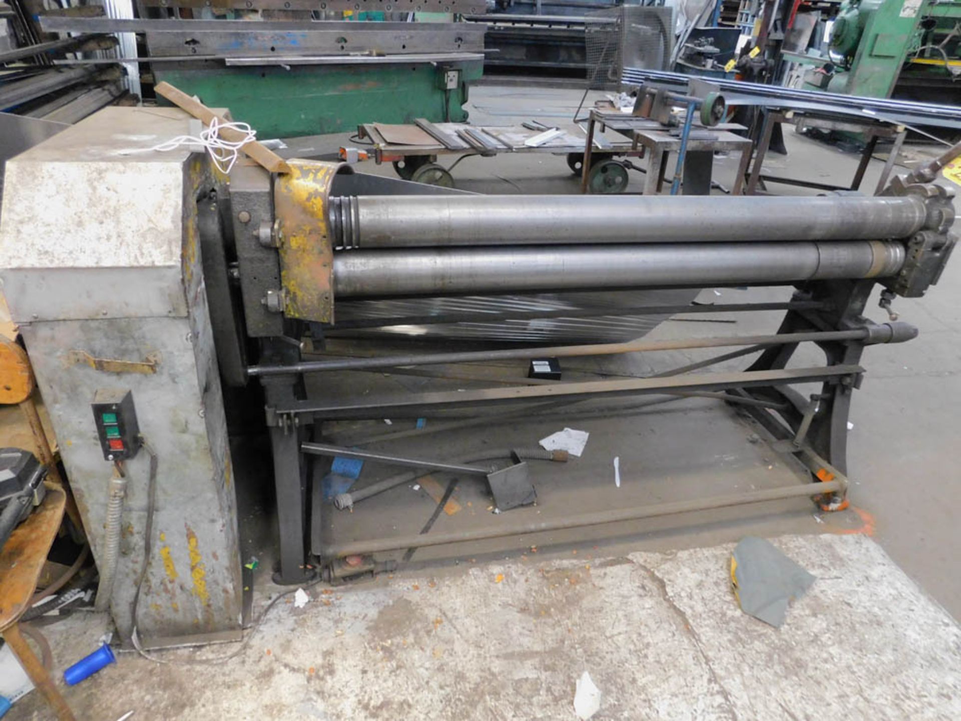 5' POWERED INITIAL TYPE BENDING ROLL, 4-1/2" DIAMETER ROLLS - Image 2 of 3