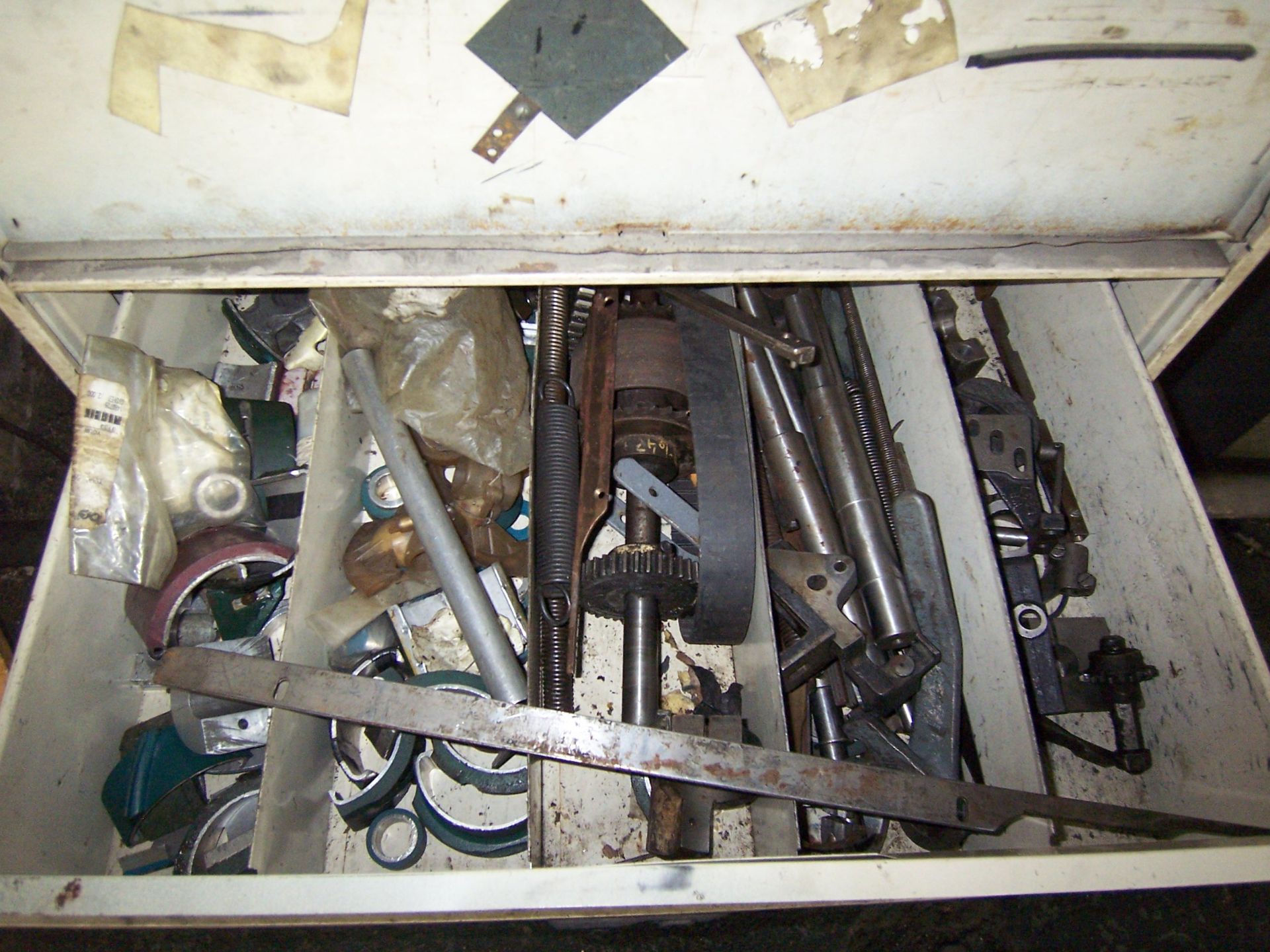 LOT OF REPAIR PARTS FOR LOTS 21-26 - Image 4 of 6