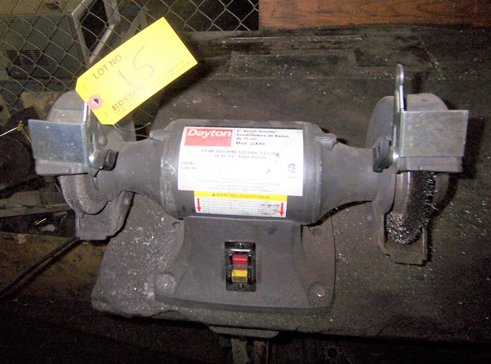 DAYTON 6" DOUBLE END BENCH GRINDER