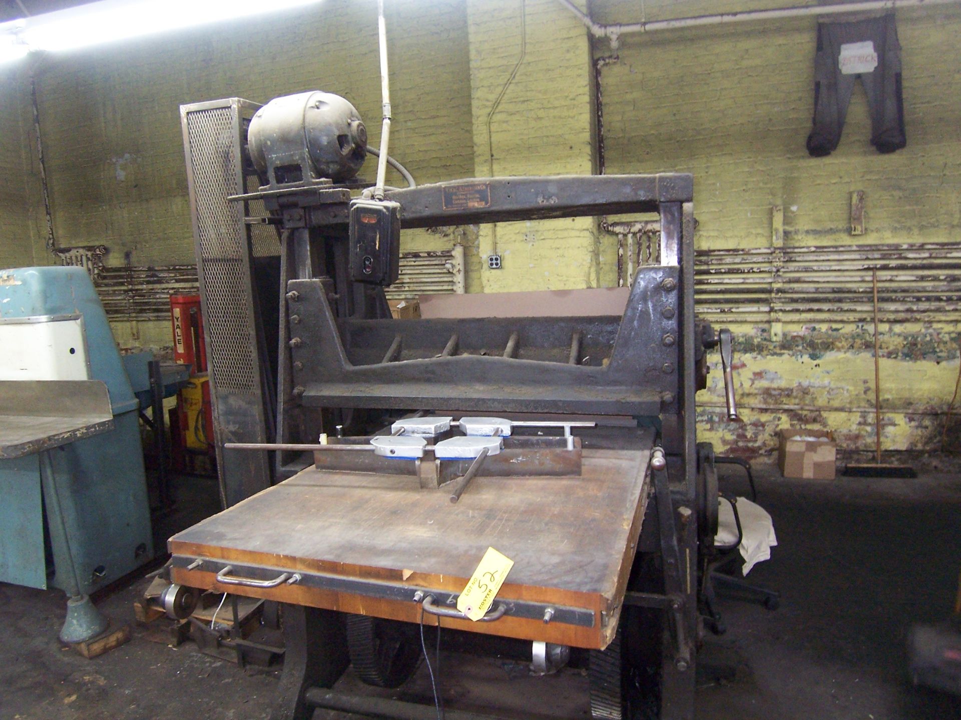 T.W. & G.B. SHERIDAN MECHANICAL DRIVE DIE CUTTER, BELT DRIVE, MANUAL INFEED, 22" X 44" TOP PLATER,