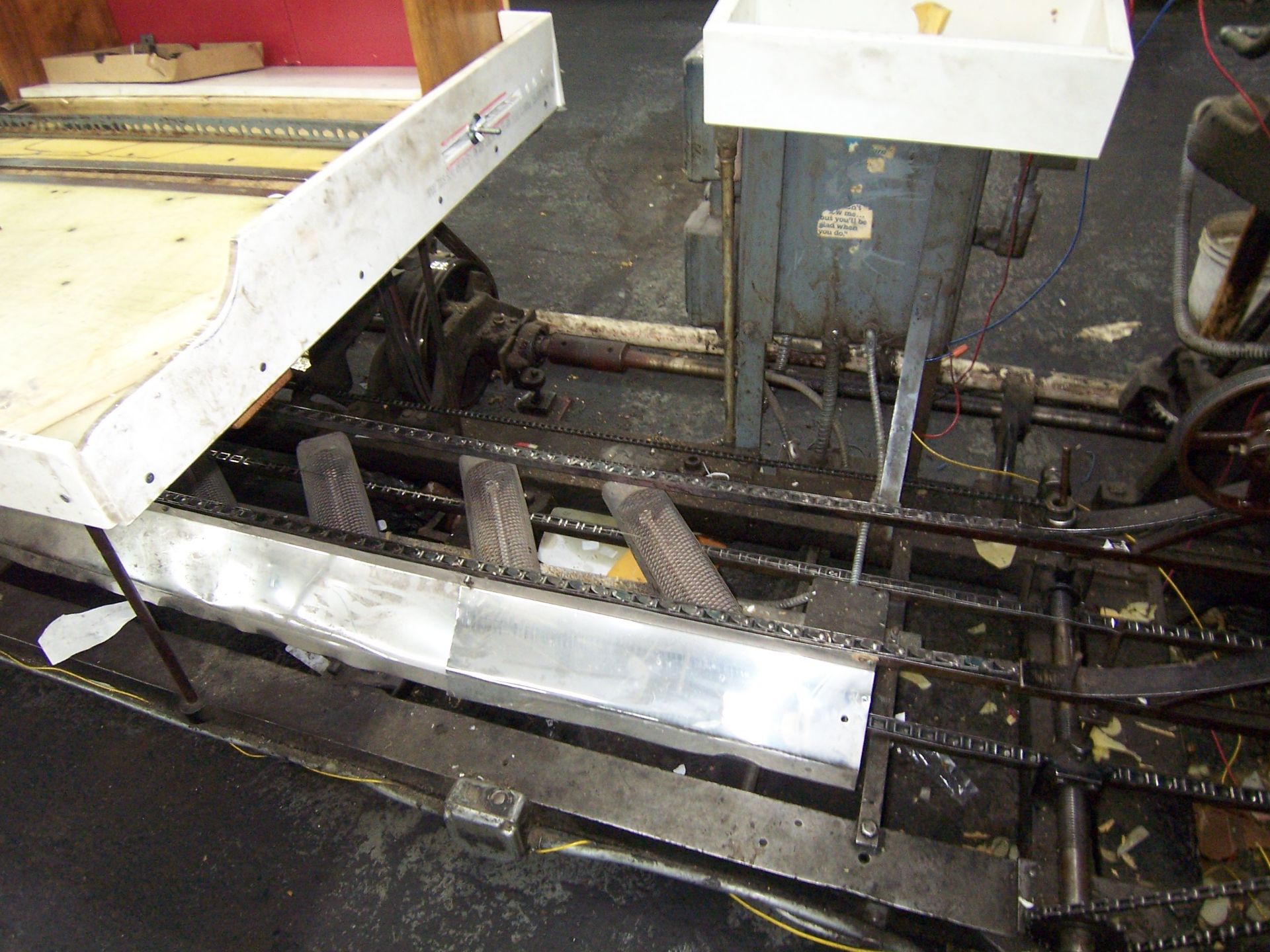 F.L. SMITHE CHAMPION W.R.W. WIDE RANGE ROTARY ENVELOPE MACHINE WITH PANEL CUTTER & GLUER, S/N: 1216 - Image 3 of 8
