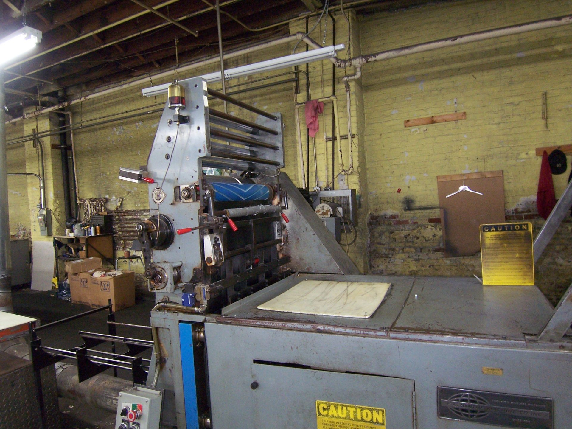 F.L. SMITHE AMC, 8-STATION HIGH SPEED DIE CUTTER, SEAM AND DIAGONAL, TRIM REMOVAL & MAGNATEK DRIVE - Image 4 of 5