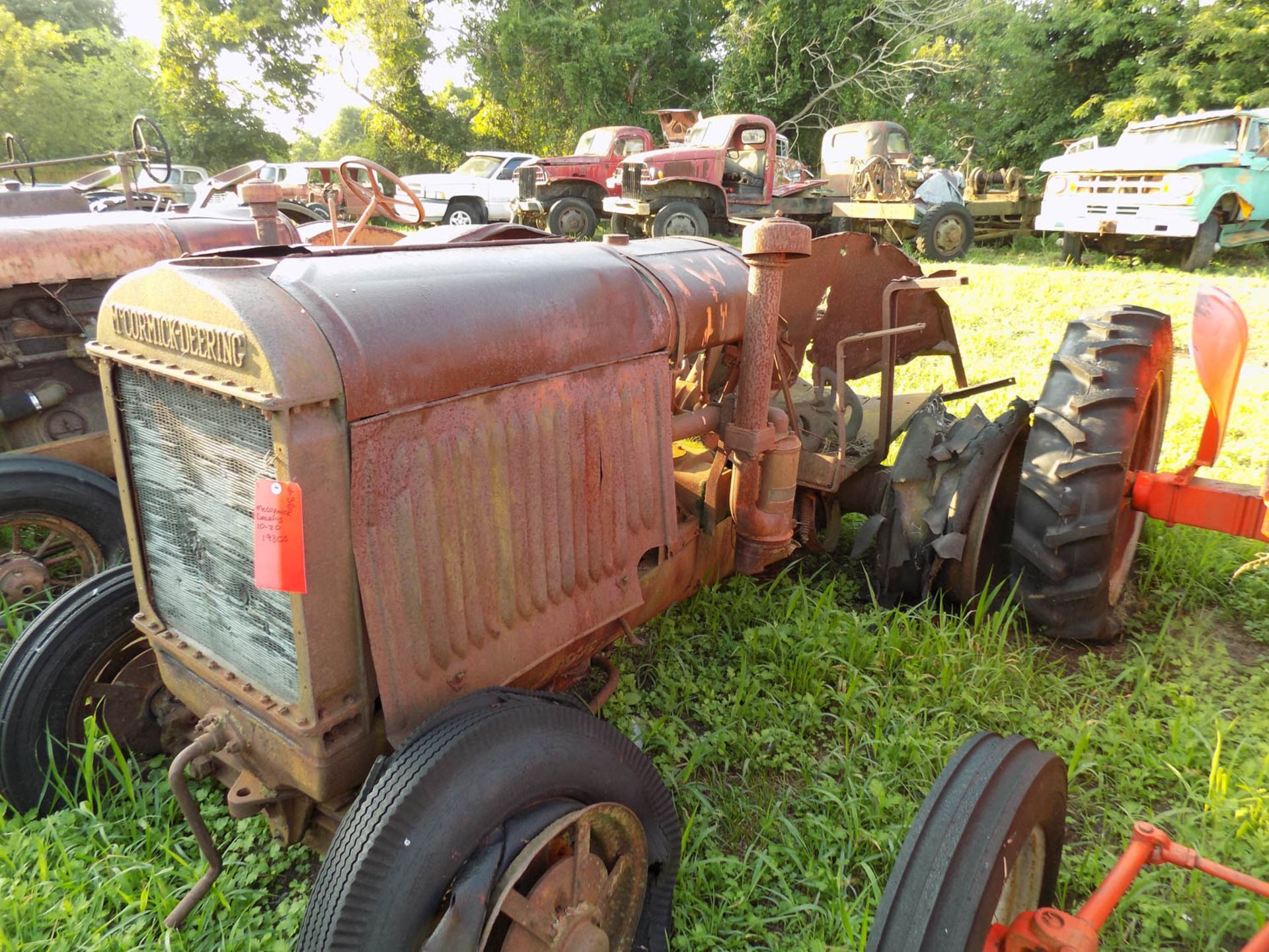 McCORMICK DEERING 10-20 1930'S ON RUBBER