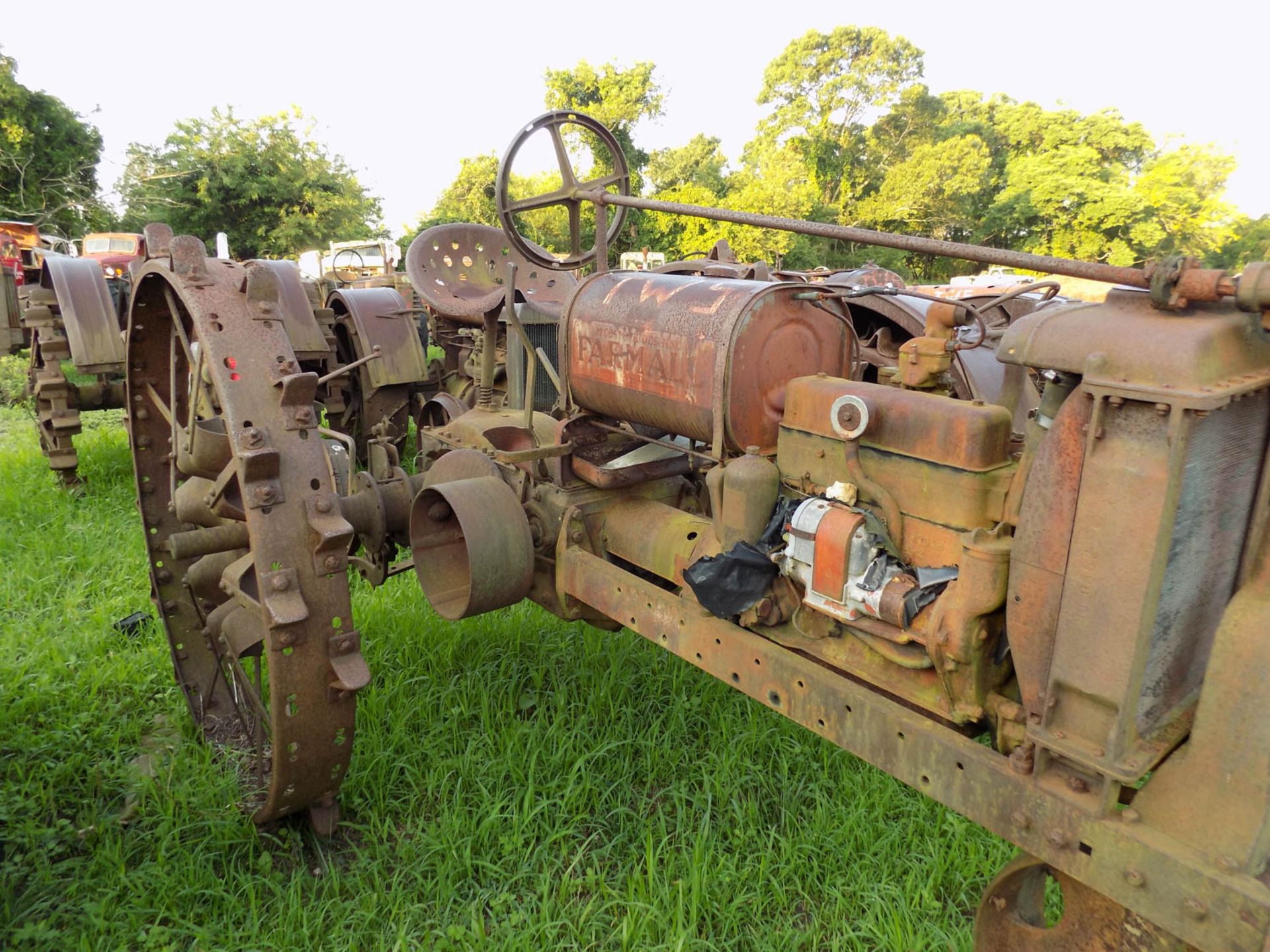 FARMALL F14 ON STEEL APPROXIMATE 1937 - Image 2 of 2