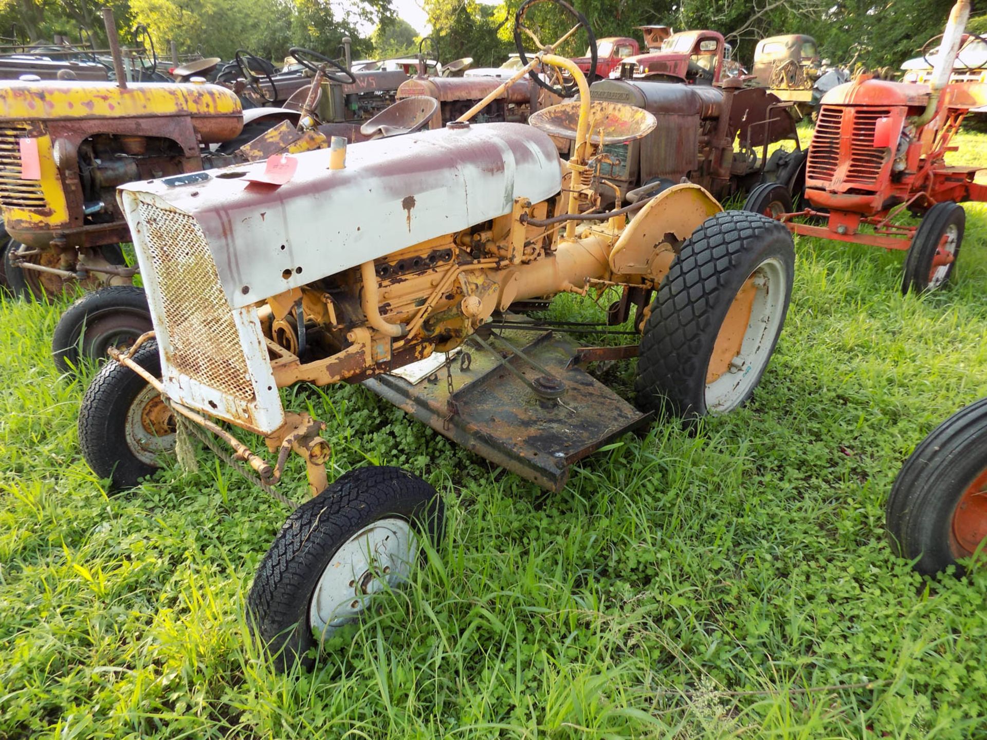 FARMALL CUB WITH BELLY MOWER