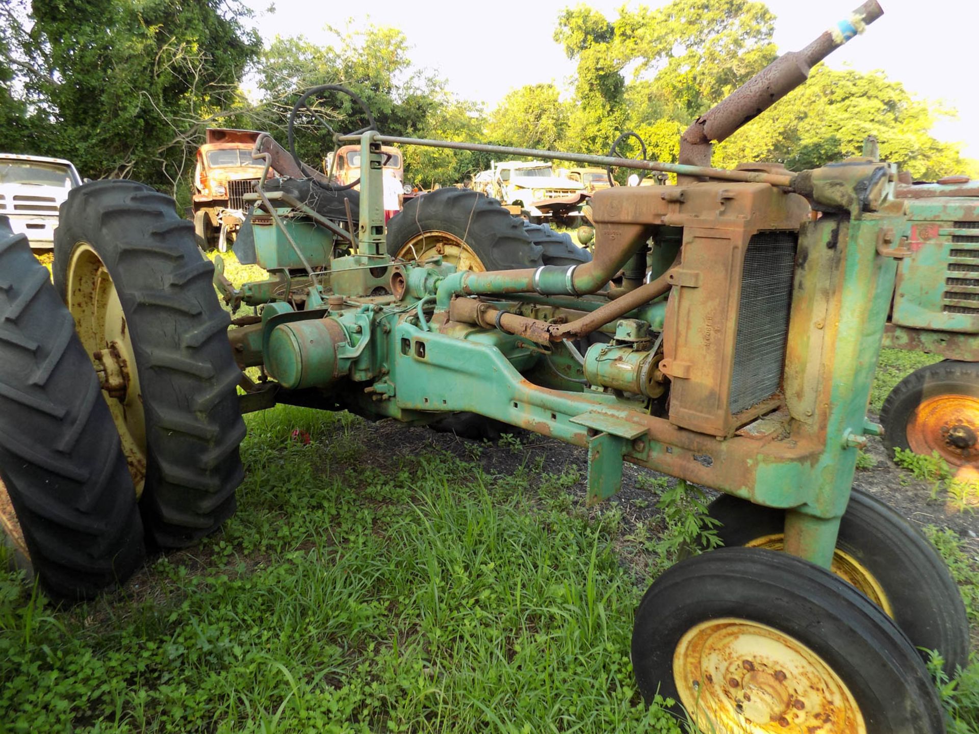 JOHN DEERE (B) PRESSED STEELE FRAME - Image 3 of 3