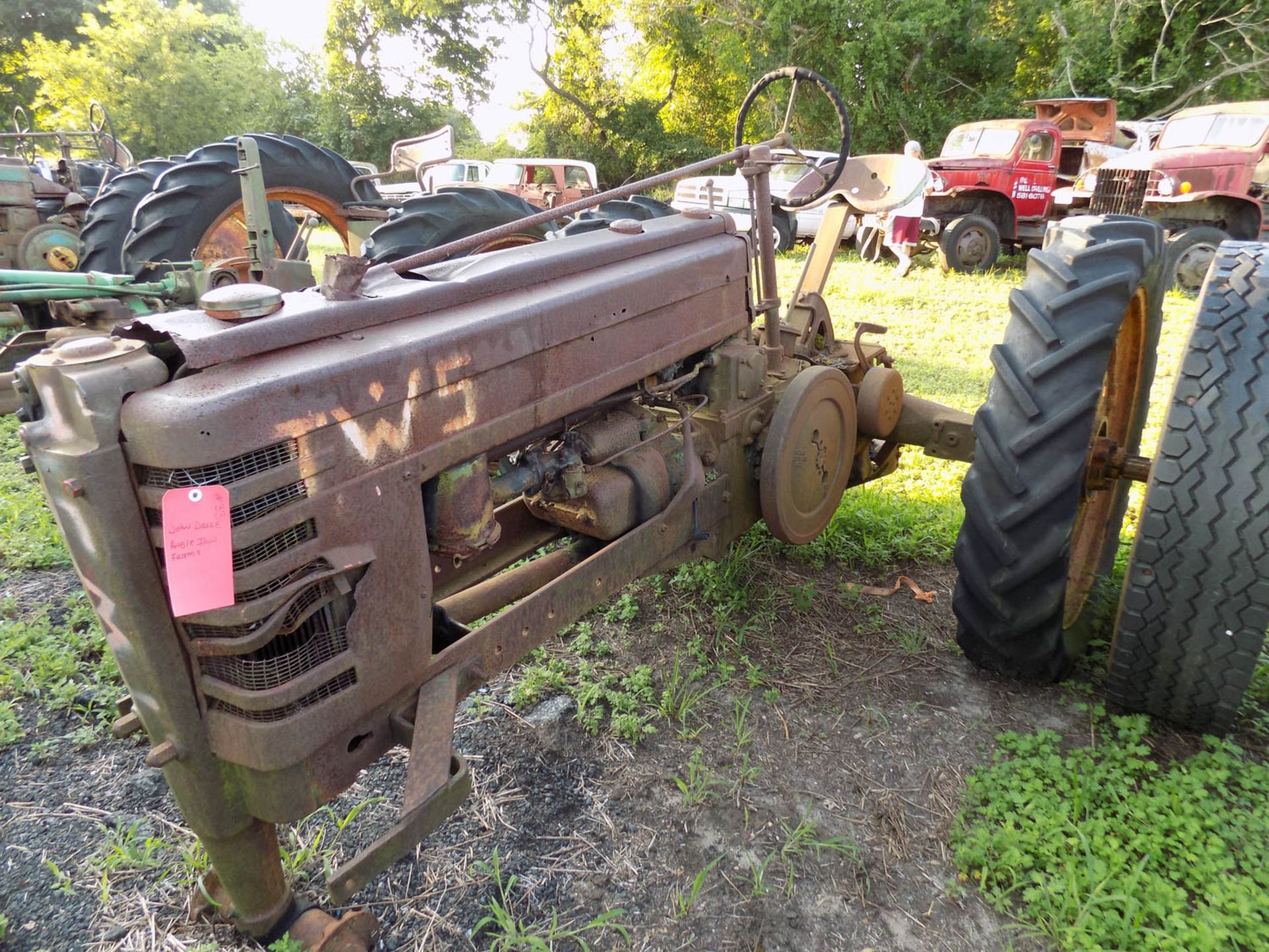 JOHN DEERE (B) PRESSED STEEL FRAME