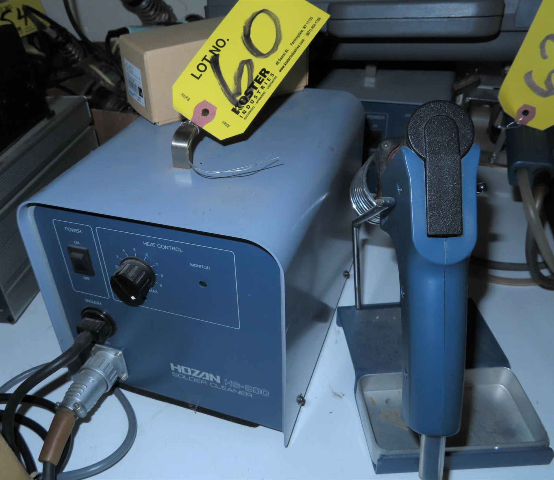 HOZAN MDL. HS800 DESOLDER STATION