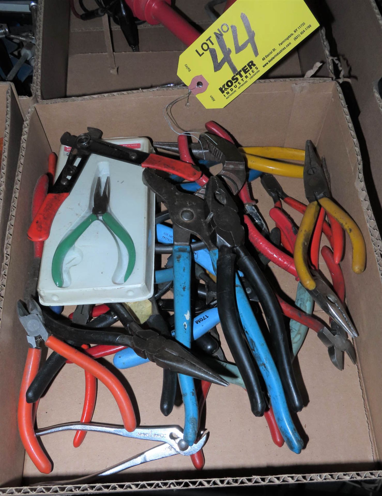 ASSORTED HAND PLIERS & CUTTERS