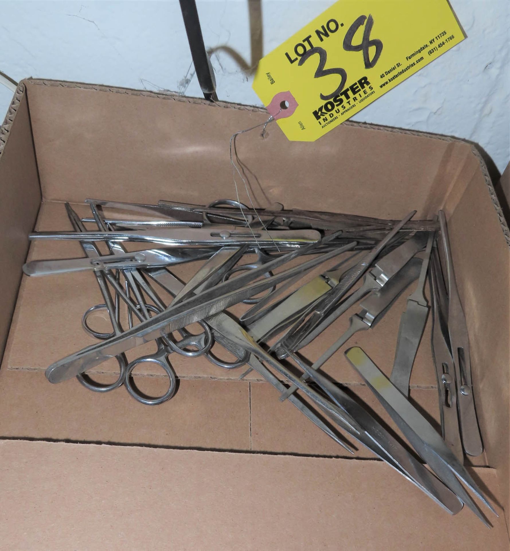 ASSORTED TWEEZERS & CLAMPS