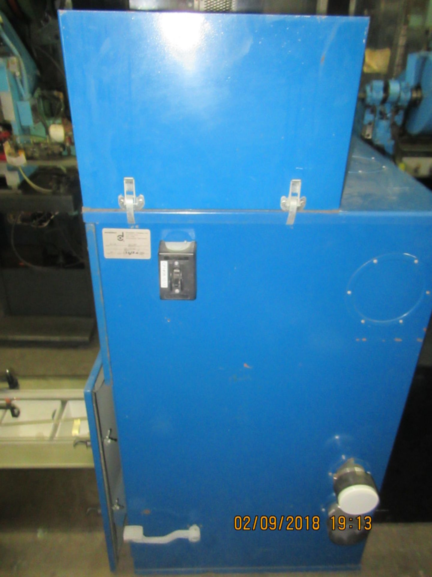 TORIT MDL. 80 3HP CABINET TYPE DUST COLLECTOR, 240/440 VOLT / 3 PHASE / 60 HZ, CAPACITY: 400-580 - Image 9 of 10