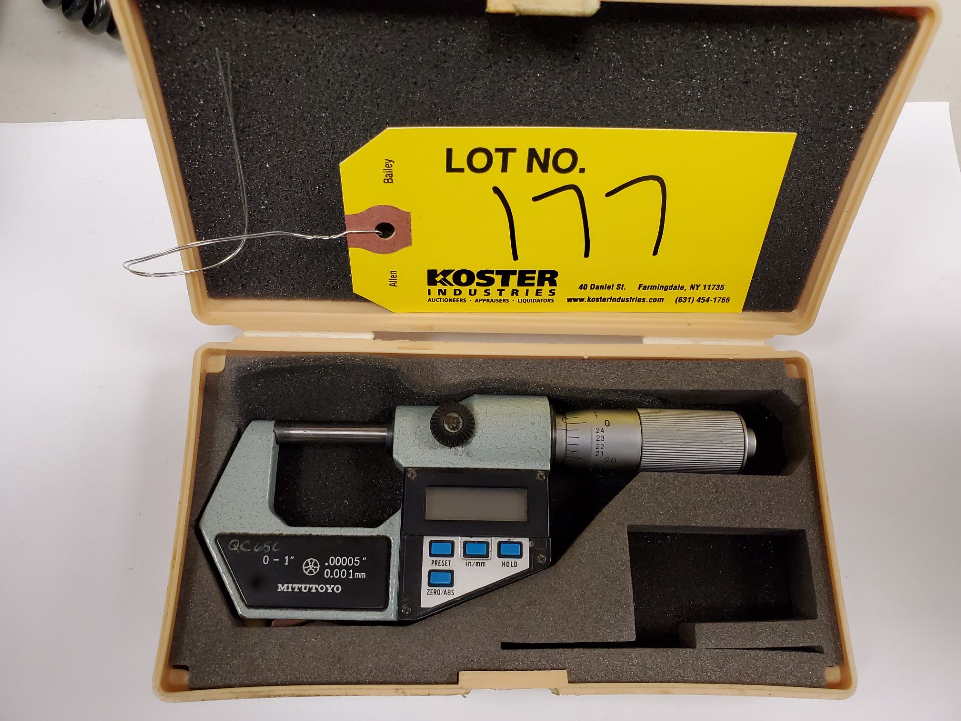 MITUTOYO 0-1" NO. 293-715 DIGITAL MICROMETER, .00005" X 0.001MM GRADUATION, S/N: 6228387 [LOCATED IN