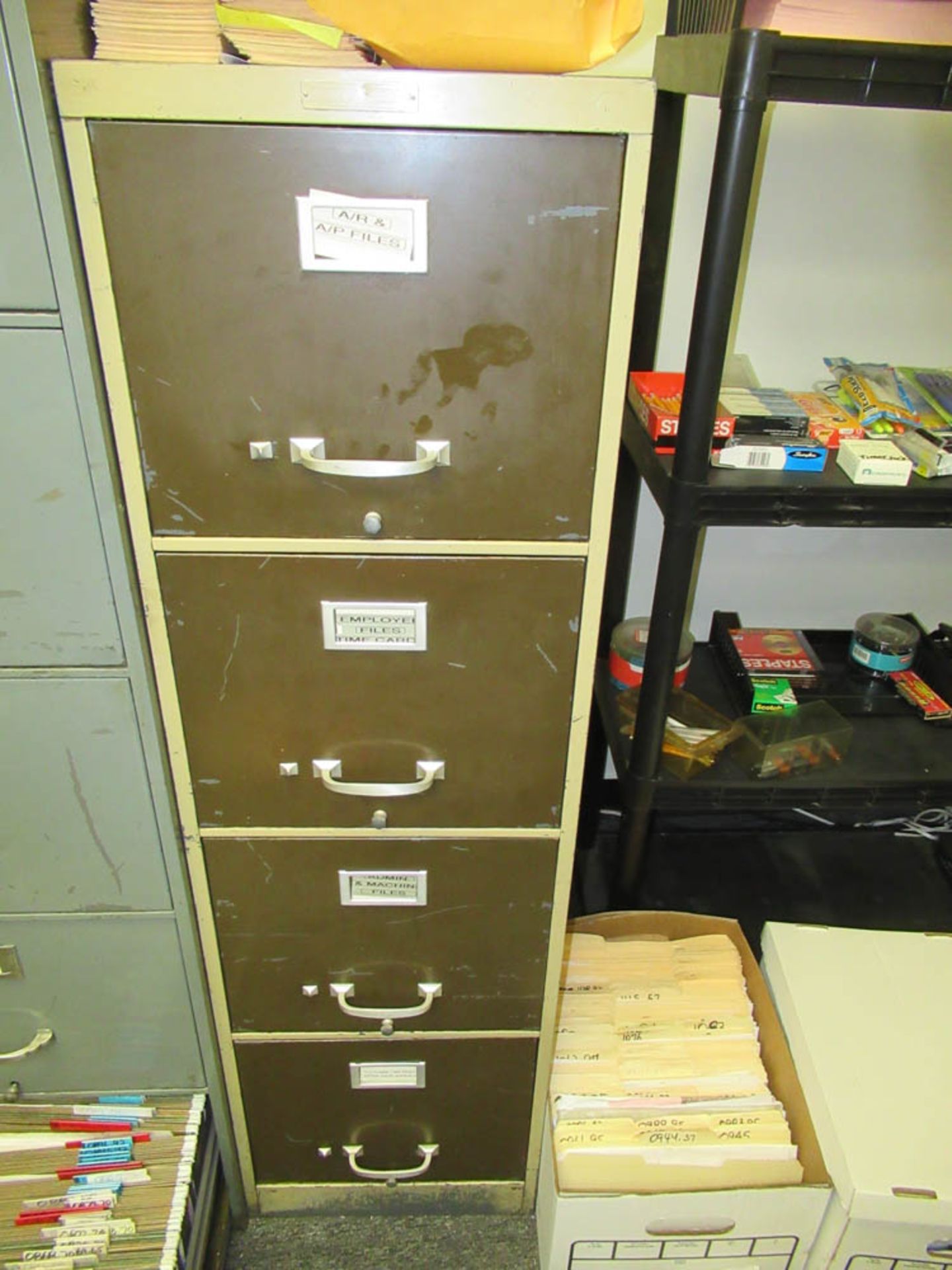 DESK, CHAIR, 4-DRAWER FILE CABINET, [2] SIDE CHAIRS (NO COMPUTER) [LOCATED IN CLIFTON, NJ] - Image 2 of 5