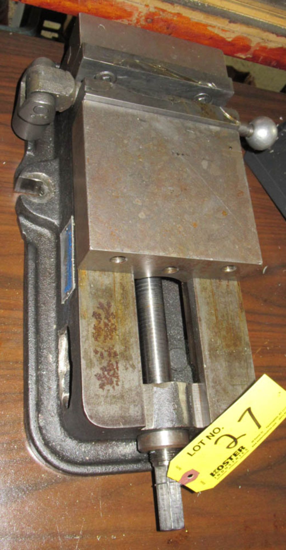KURT 6" MILLING VISE [LOCATED IN CLIFTON, NJ]