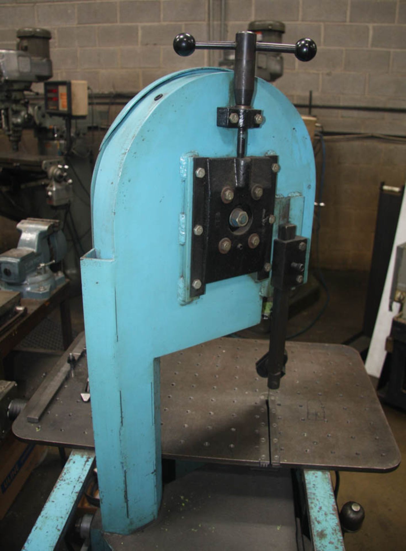 12" ROLL-IN VERTICAL BANDSAW, PORTABLE - Image 5 of 6