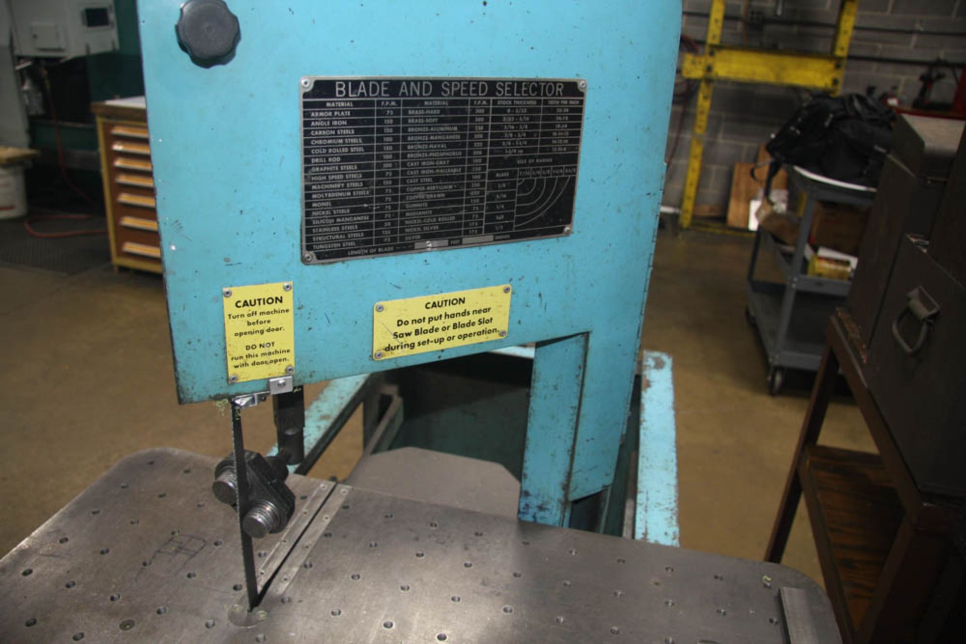 12" ROLL-IN VERTICAL BANDSAW, PORTABLE - Image 2 of 6