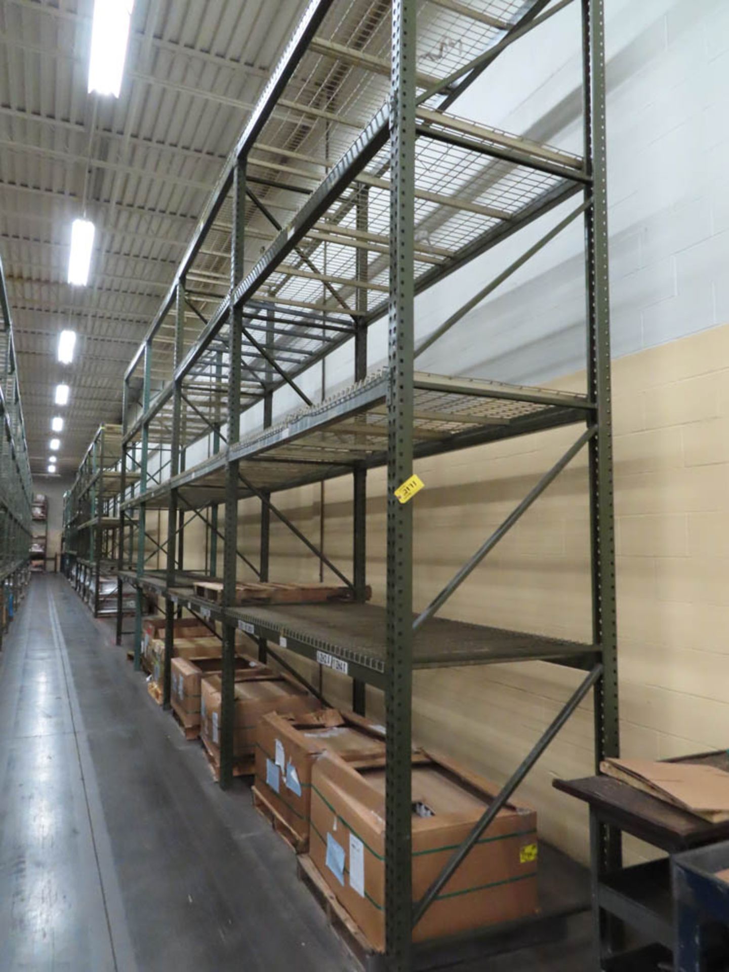 ROW OF TEAR DROP TYPE PALLET RACKING, INCLUDING: [18] UPRIGHTS, [56] CROSS RAILS, WIRE MESH TRAYS (