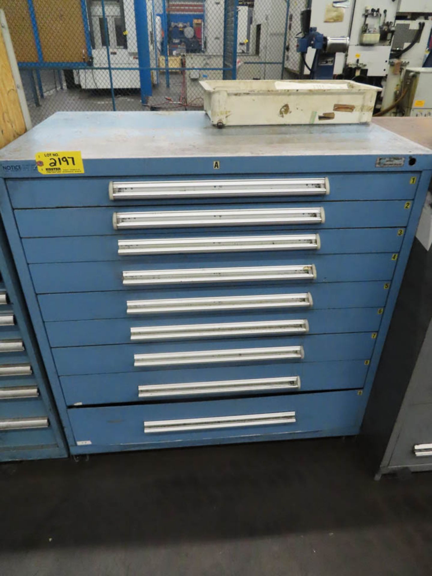 9-DRAWER RE TOOL CABINET