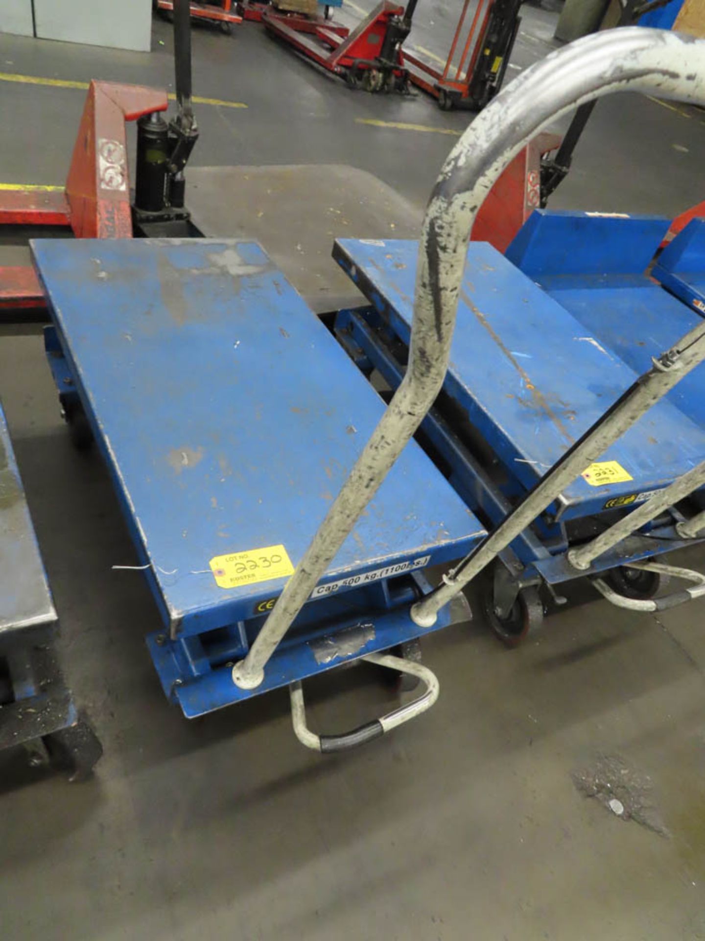 1000# CAPACITY PORTABLE SCISSOR LIFT TABLE, 20" X 40" PLATFORM