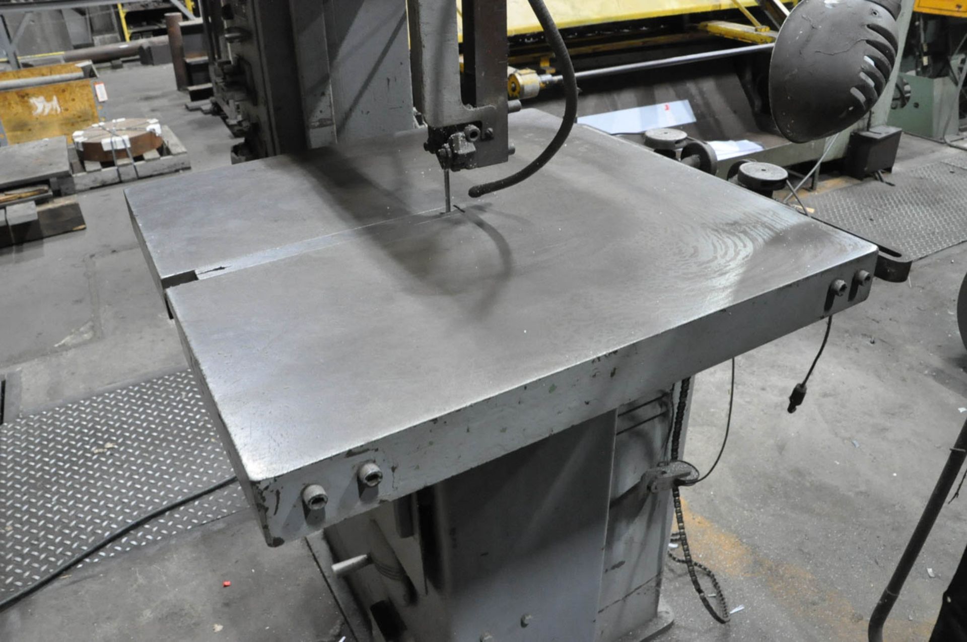 DOALL MDL. ML, 16" VERTICAL CONTOUR METAL CUTTING BAND SAW, S/N: N/A, 24 1/2" X 24 1/2" WORK - Image 2 of 3