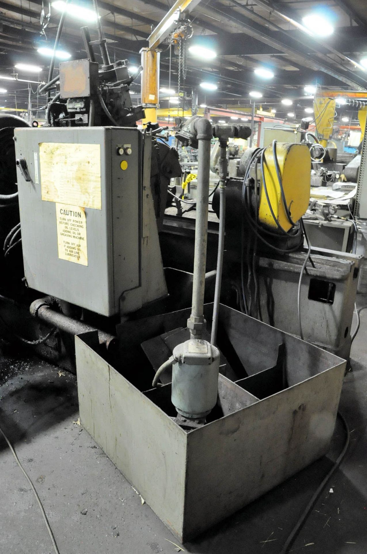 NORTON MDL. 10X36, PLAIN GRINDER, S/N: 26250 (1956), 10" SWING X 36" DISTANE BETWEEN CENTERS, PUSH - Image 4 of 4