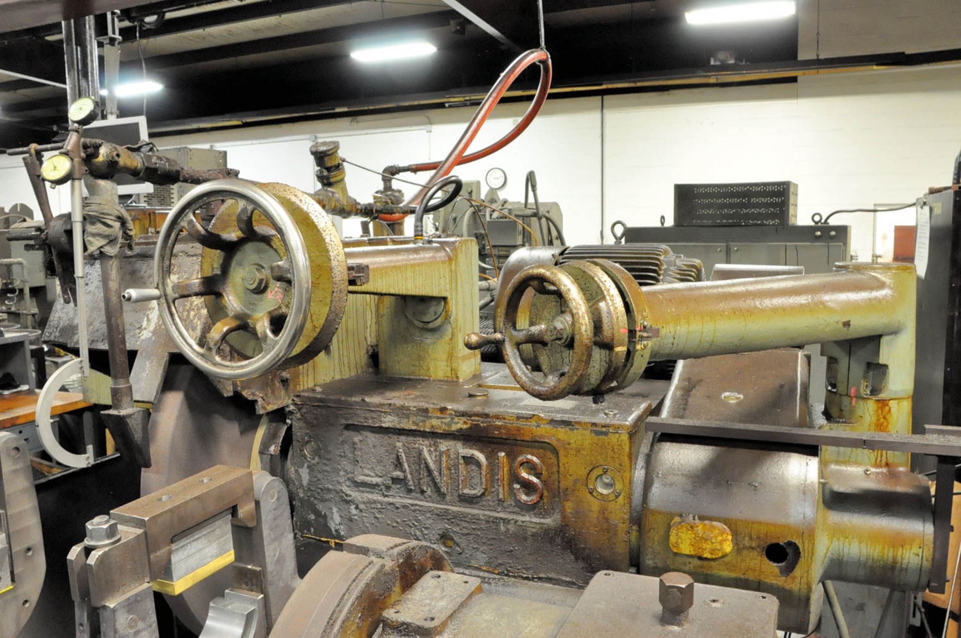 LANDIS MDL. DD, CNC CRANK PIN GRINDER, (S/N: 28180 (1942), 25" X 80" DISTANCE BETWEEN CENTERS, - Image 6 of 8