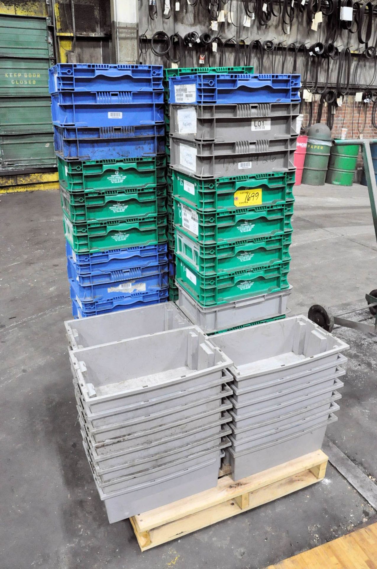 PLASTIC TOTES ON (1) PALLET, (TOOL ROOM-TIFFIN)