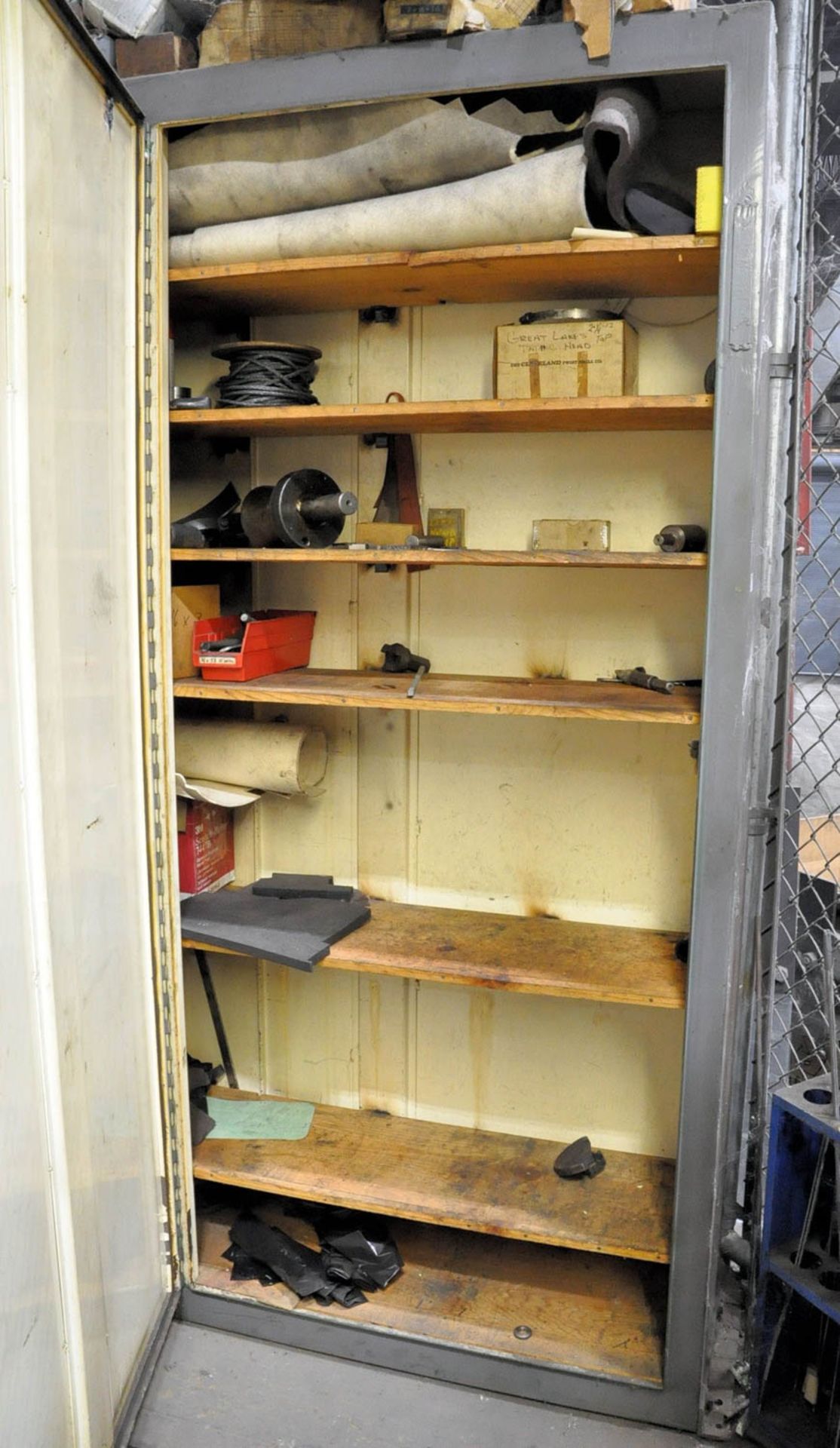 3-DOOR INDUSTRIAL CABINET WITH GENERAL MAINTENACE CONTENTS, (TOOL ROOM-TIFFIN) - Image 2 of 3