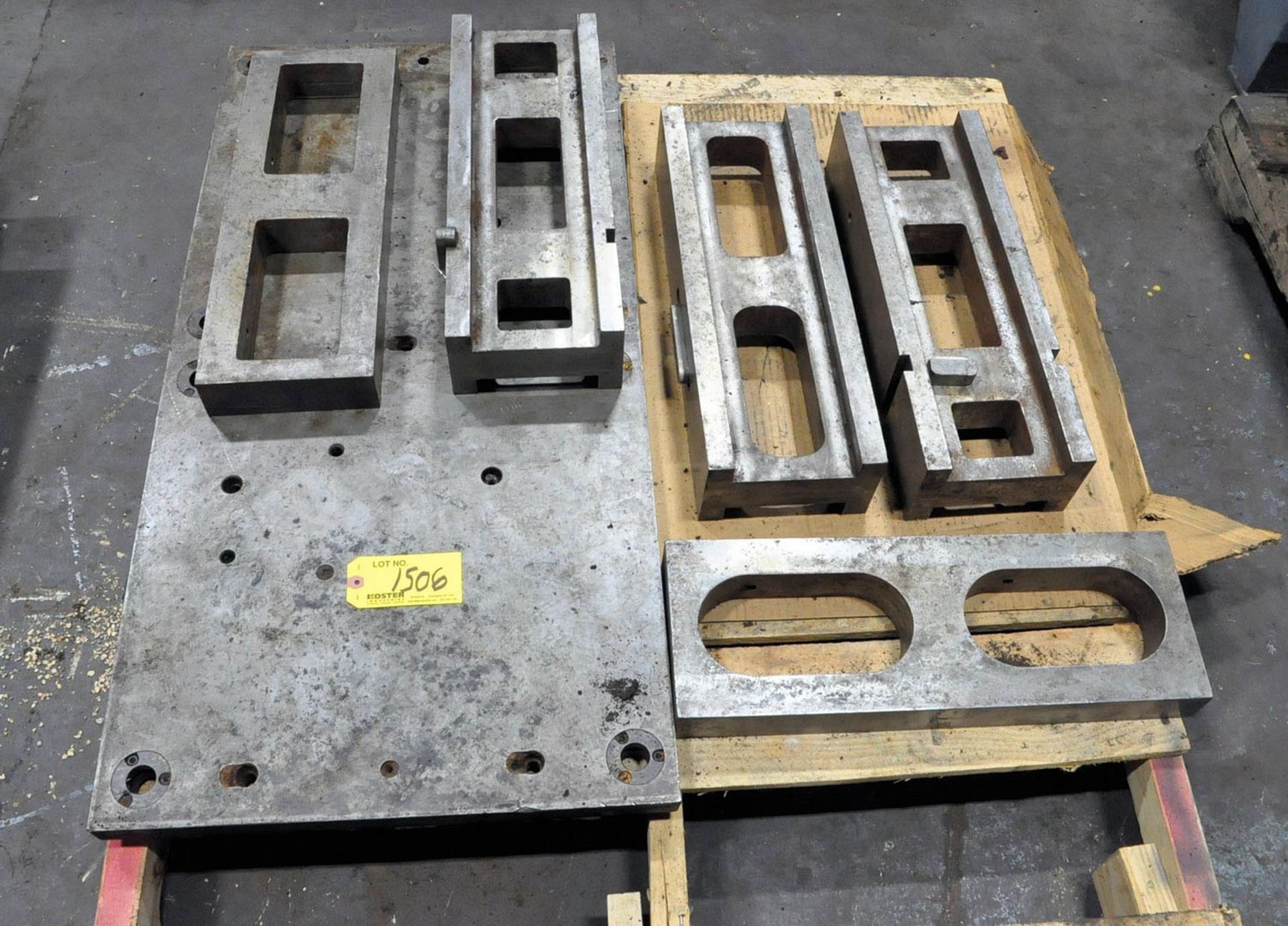 PARALLELS & (1) STEEL PLATE ON (1) PALLET, (TOOL ROOM-TIFFIN)