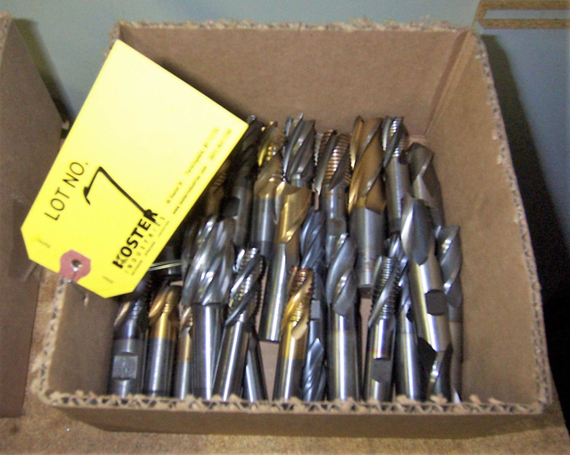 LOT OF ASSORTED END MILLS