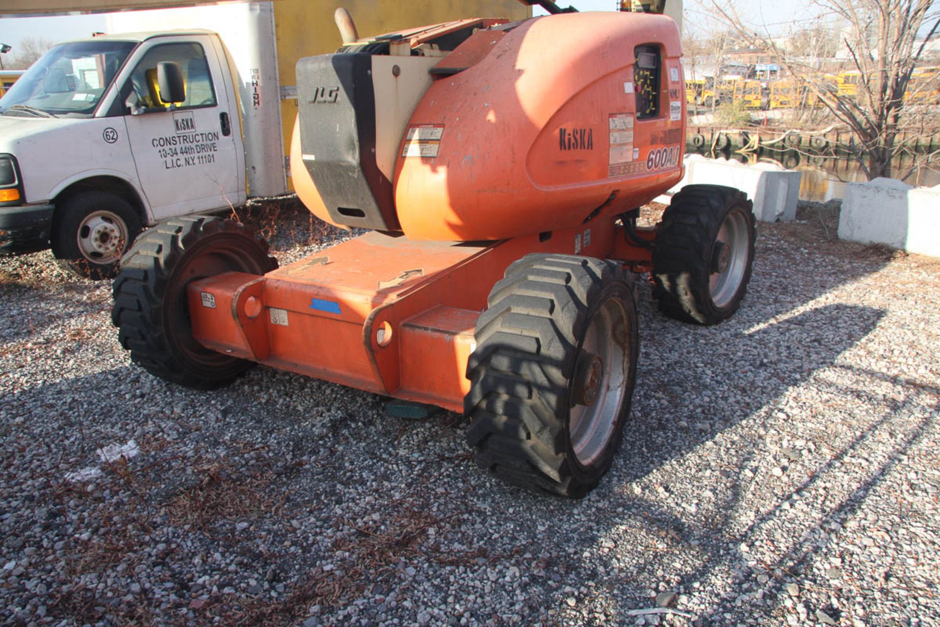 2009 JLG MDL. 600AJ BOOM LIFT, 60' PLATFORM REACH, 39' HORIZONTAL REACH, 500# PLATFORM CAPACITY, S/ - Image 3 of 13