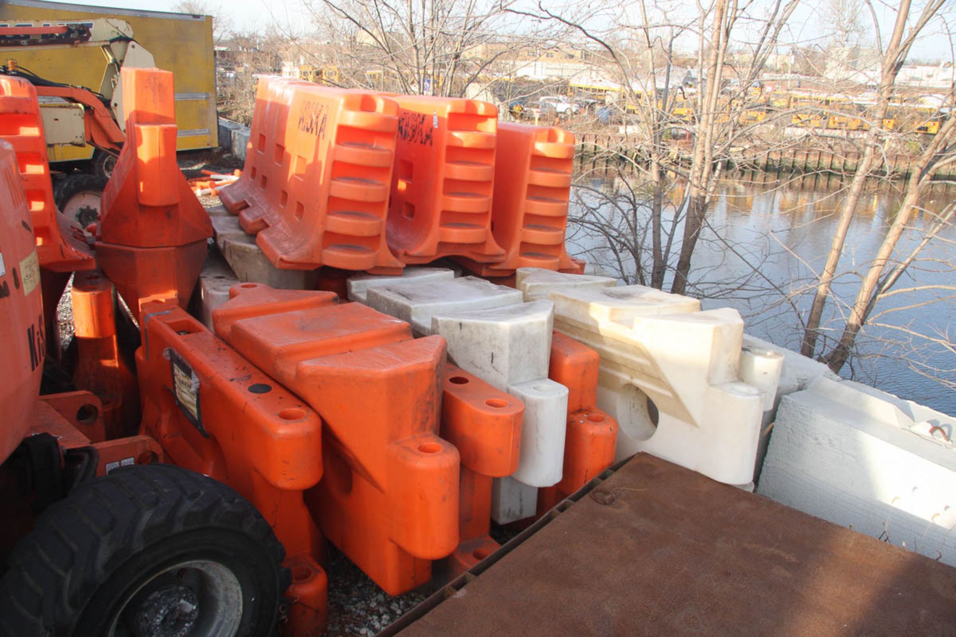 ASSORTED PLASTIC BARRIERS, APPROXIMATELY [140] [LOCATED @ 6 CANAL ROAD, PELHAM, NY (BRONX)] - Image 2 of 7