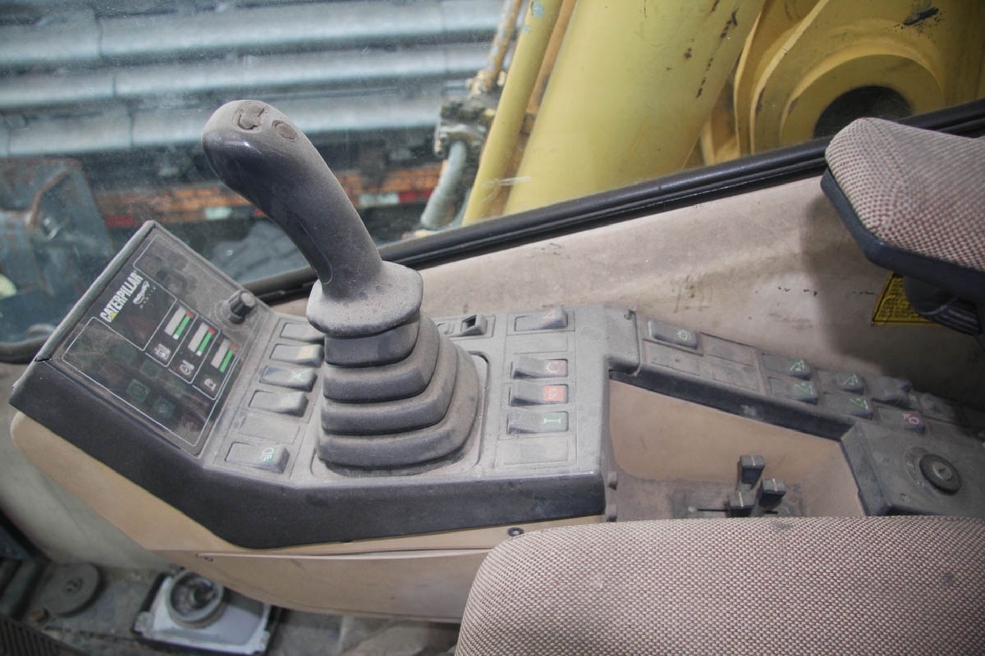 1996 CATERPILLAR M318 EXCAVATOR, S/N: 8AL00493 (WEX1) [LOCATED @ KEM YARD - PELHAM MANOR, BRONX, - Image 8 of 10