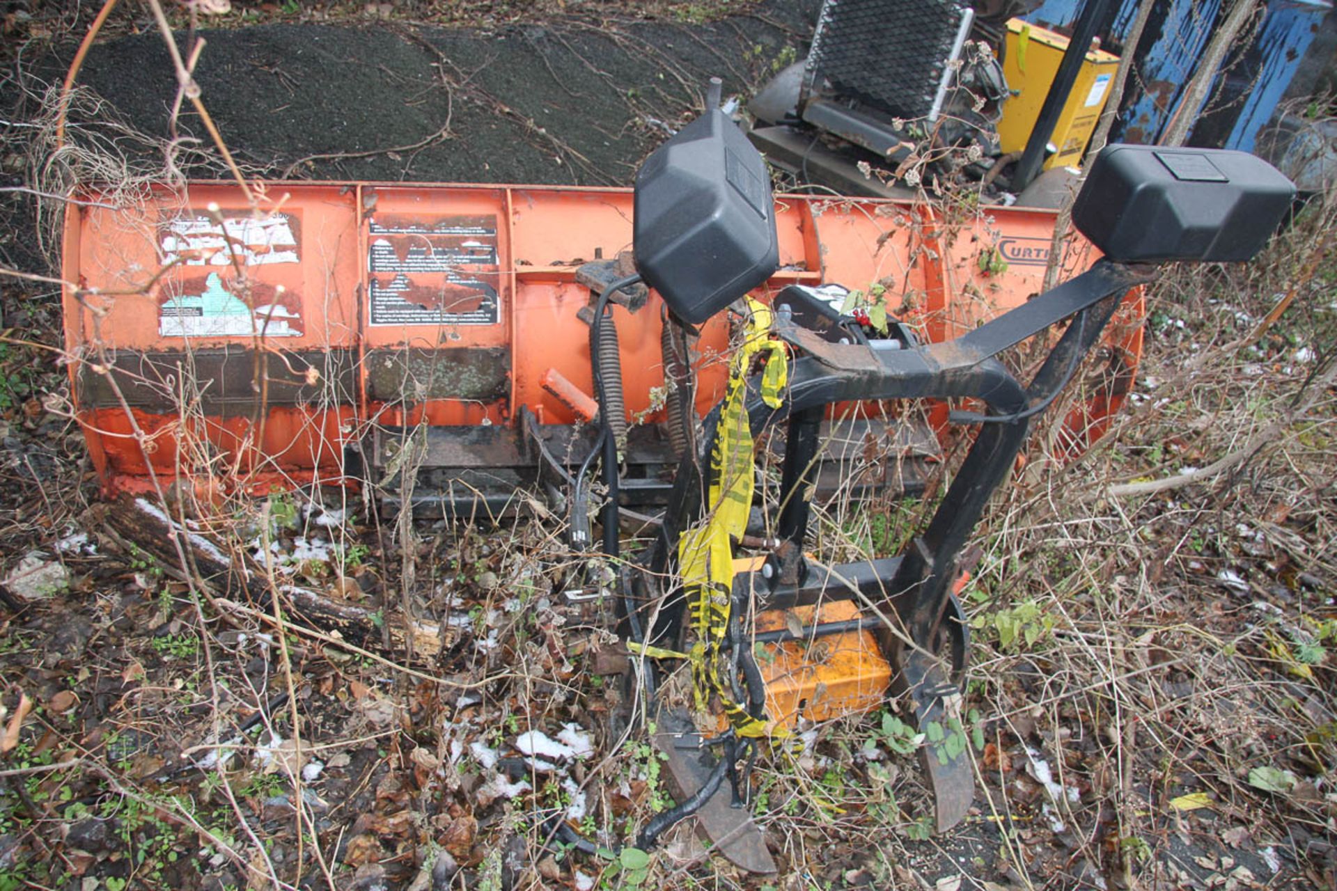 8' CURTIS SNOW PLOW ATTACHMENT [LOCATED @ KEM YARD - PELHAM MANOR, BRONX, NY] - Image 3 of 5