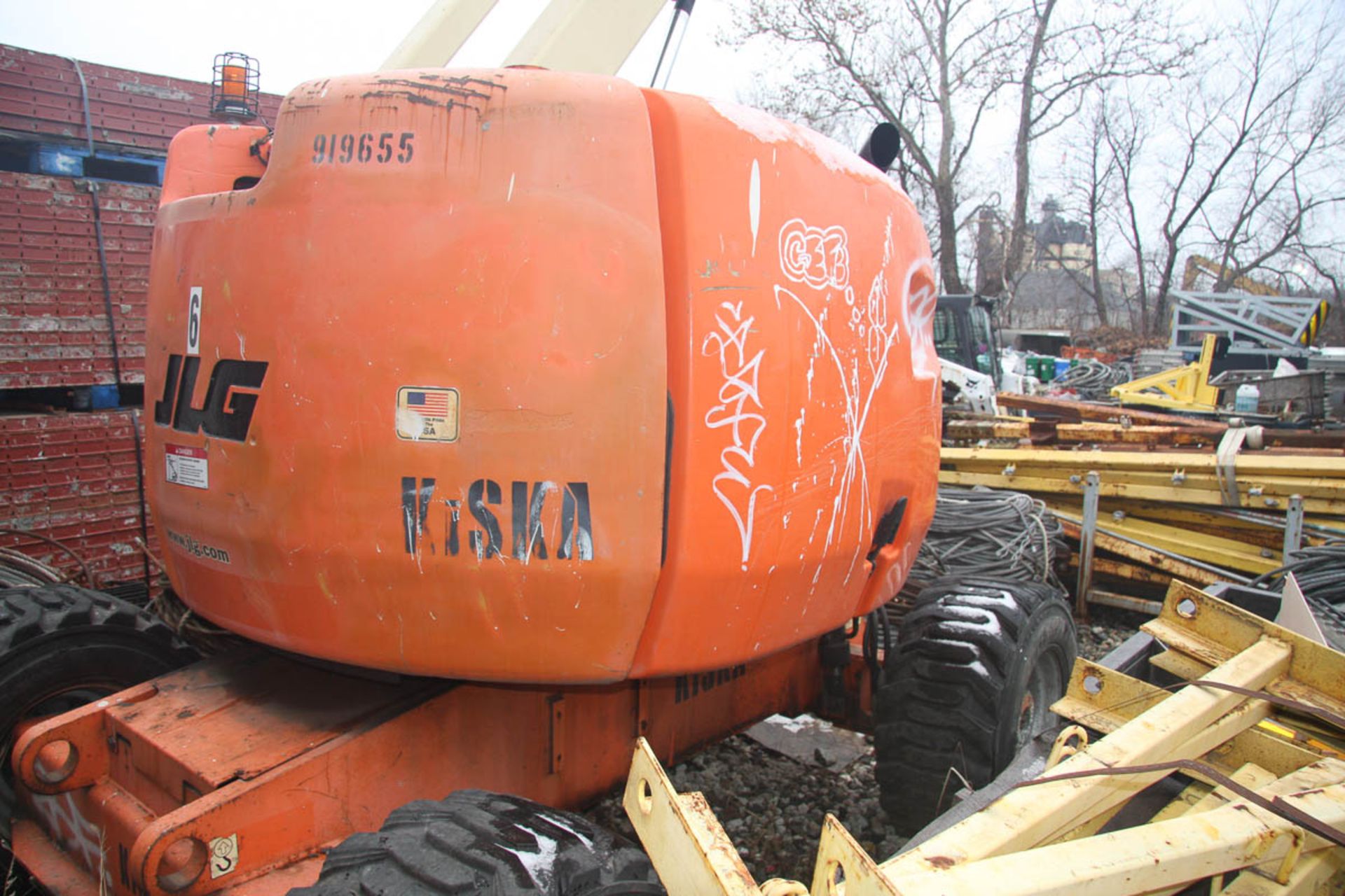 2007 JLG 450AJ SERIES II BOOM LIFT, DIESEL, WITH 25' MAX OUT REACH, 45' MAX PLATFORM HEIGHT, 500# - Image 10 of 11