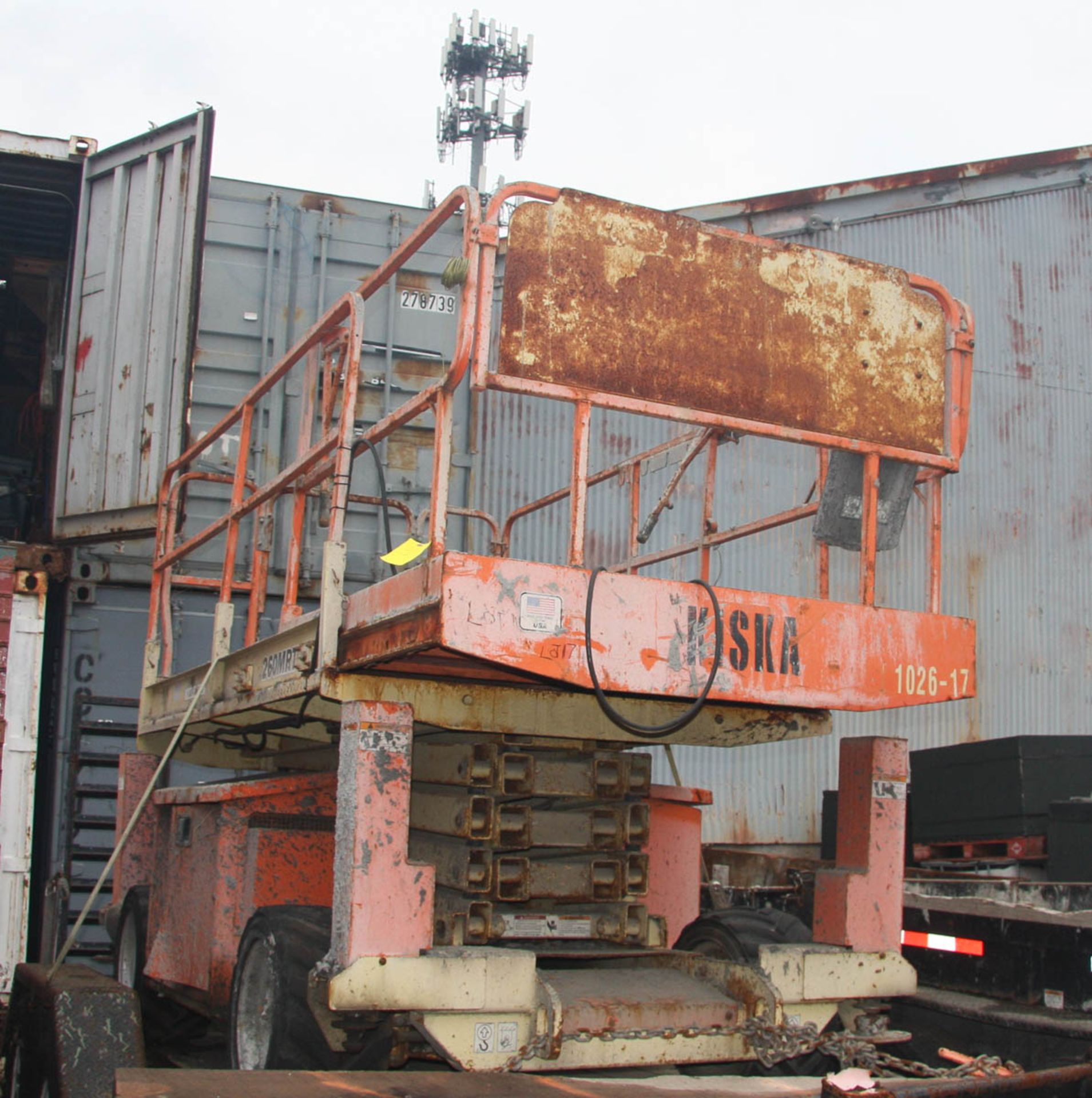 JLG 260MRT SCISSOR LIFT, 26' MAX PLATFORM HEIGHT, 1250# CAPACITY, APPROXIMATELY 2830 HOURS, S/N: N/A - Image 9 of 9